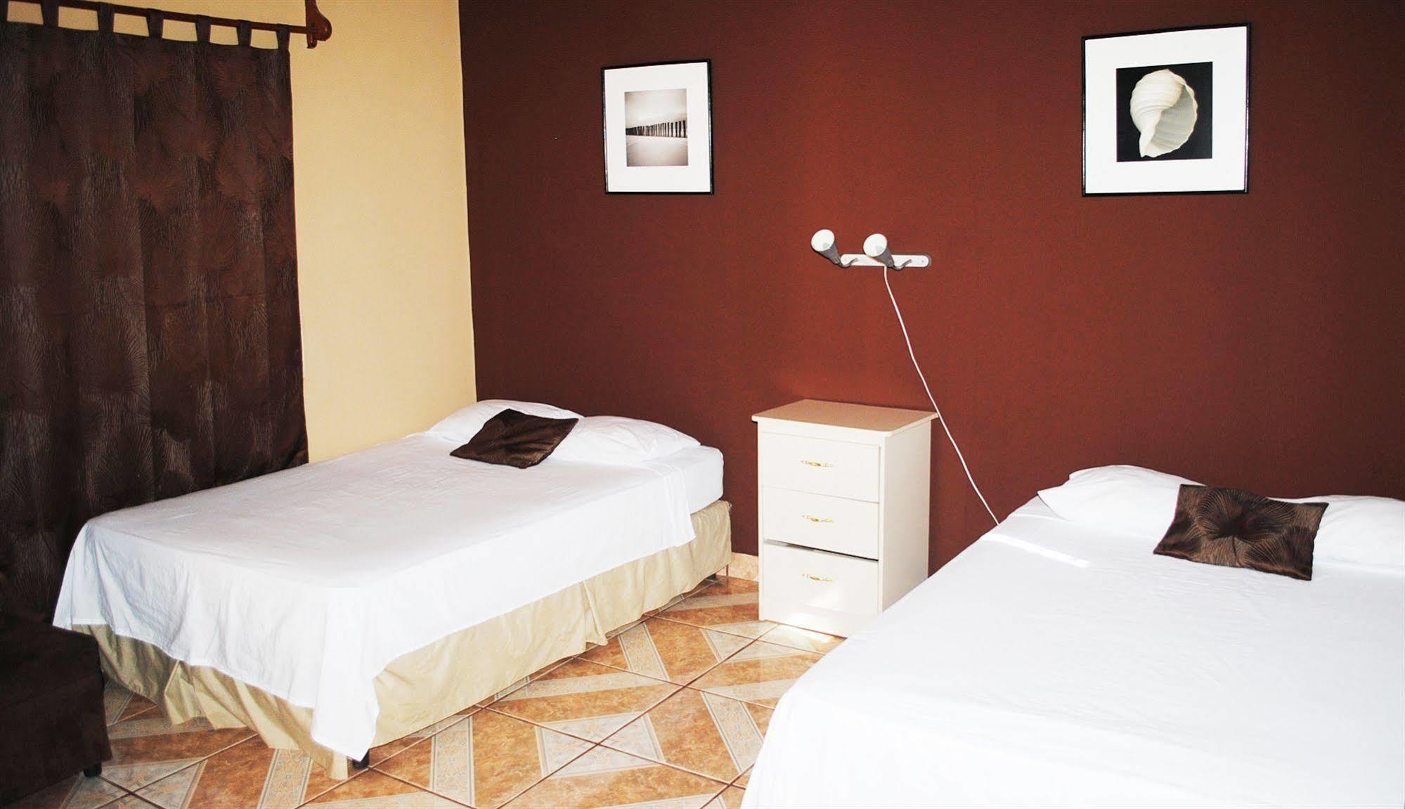 Hotel Miraflores Эль-Куко Экстерьер фото